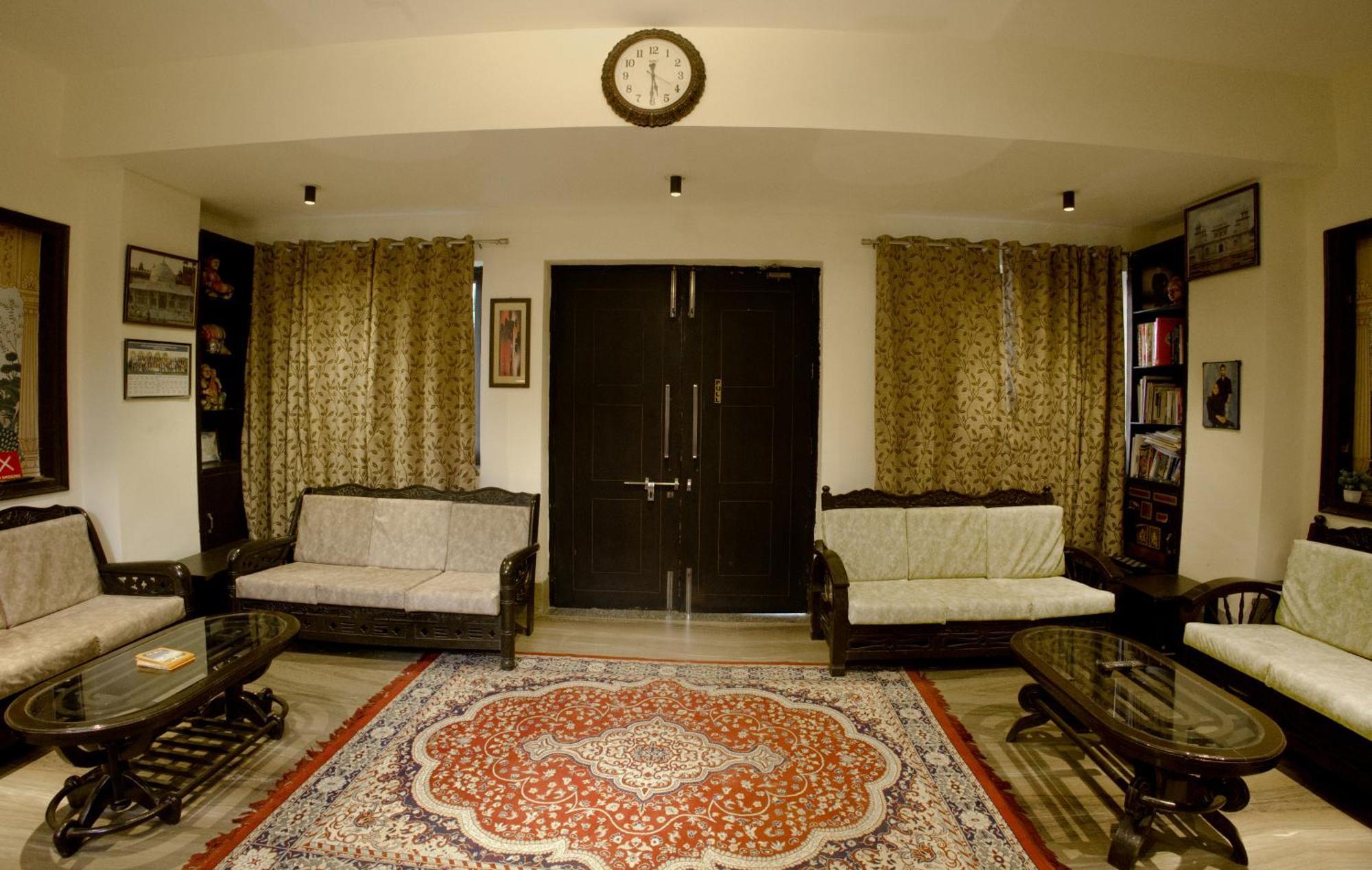 Pearl Of Taj Home Stay Агра Экстерьер фото