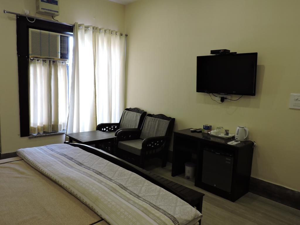 Pearl Of Taj Home Stay Агра Экстерьер фото